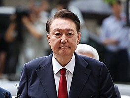 Bývalý jihokorejský prezident Jun Sok-jol p�ichází k soudu v Soulu. (9....