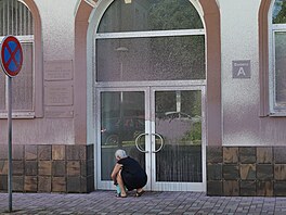 Aktivisté v noci po�márali radnici v ostravském obvodu Mariánské Hory a Hulváky...