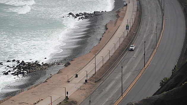 Tak� v Lim�, hlavn�m m�st� Peru, platilo varov�n� p�ed tsunami, ovlivnilo i dopravu. (30. �ervence 2025)