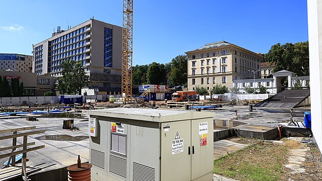 Velk hluk obtuje obyvatele a nvtvnky centra Brna. Souvis s pracemi na stavb Jankova kulturnho centra. (srpen 2025)