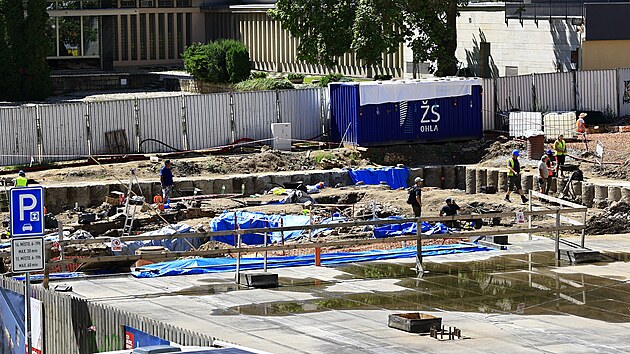 Velk hluk obtuje obyvatele a nvtvnky centra Brna. Souvis s pracemi na stavb Jankova kulturnho centra. (srpen 2025)