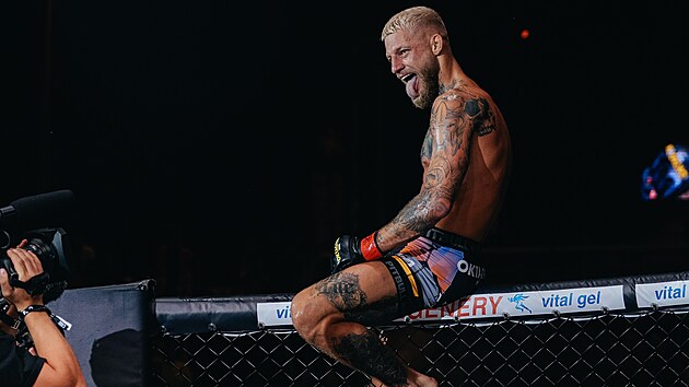 Octagon on ŠtVanice: Humburger ve Roušal Won, unvan Szabová tarafından kazanıldı