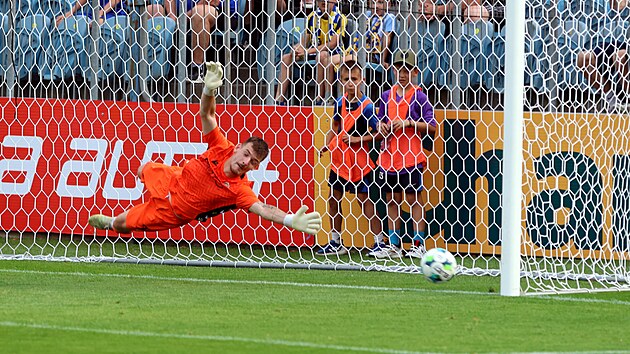 Opava futbolcuları ikinci ligde bir buçuk dakika içinde iki ceza attı
