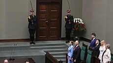 Konzervativec Karol Nawrocki sloil písahu a stal se novým polským...