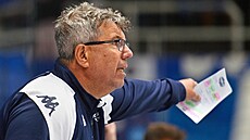 Brnnský trenér Kamil Pokorný reaguje bhem pípravného utkání se Zvolenem.