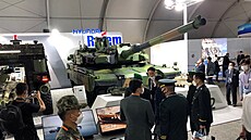 Tank K2 Black Panther vyrobený jihokorejskou spoleností Hyundai Rotem. (20....
