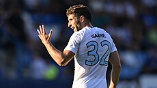 Liberecký �imon Gabriel v utkání s Duklou