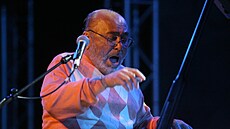 Eddie Palmieri, pr�kopník latinskoamerické hudební scény.