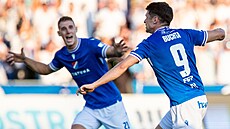 Michal Kohút a David Buchta slaví ostravský obrat proti Austrii.