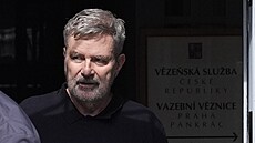 Právník Miroslav Jansta po zaplacení kauce opustil vazební vznici na Pankráci....