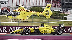 Roman Stan�k b�hem závodu formule 2 na Hungaroringu