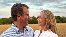 Peter Phillips a Harriet Sperlingová oznámili zásnuby 1. srpna 2025.