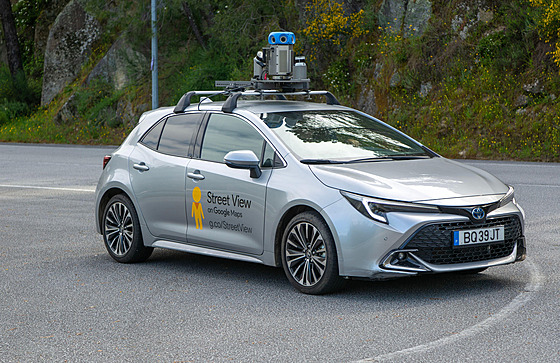 Práce sn? Jak se to vezme. Jisté je, e tahle pracovní píleitost práv...