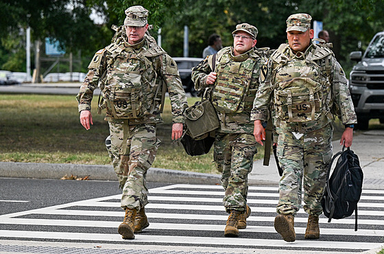lenové Národní gardy USA nasazení ve Washingtonu (12. srpna 2025)