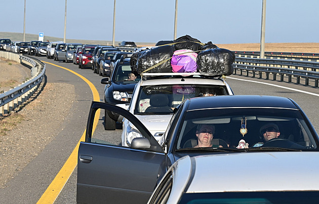 Ukrajinci zaútočili na přístav Taman, tvrdí ruský gubernátor. Na místě vypukl požár