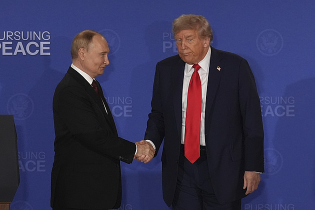 Nejisté bezpečnostní záruky Kyjevu. Evropa spoléhá na Trumpovo odhalení Putina