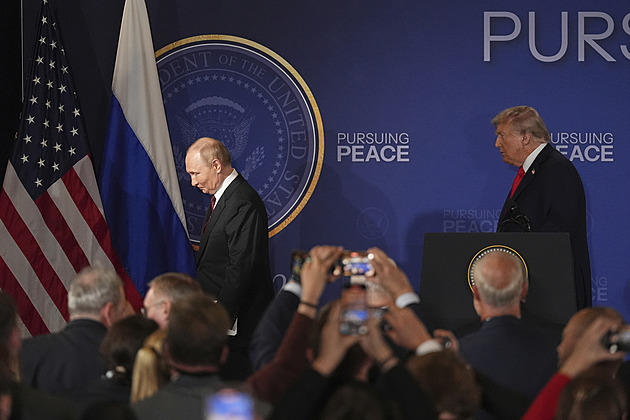 Putin chce dohodu víc než Zelenskyj, příměří porušují obě strany, prohlásil Trump
