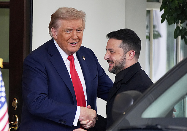 Trump před schůzkou se Zelenským mluví s Putinem. Je to dlouhé, oznámil