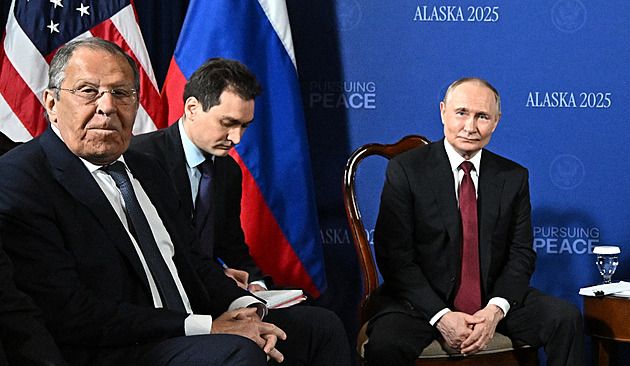 Rusko chce veto nad Ukrajinou. Evropa neslušně ovlivňuje Trumpa, zlobí se Lavrov