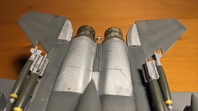 U modelu této F-15E obtisky opravdu prověřily modelářovu trpělivost
