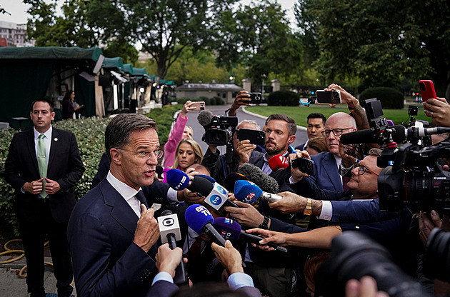 Ve Washingtonu se mluvilo o zárukách pro Ukrajinu. Ty jsou zatím iluzorní a mír je vzdálený