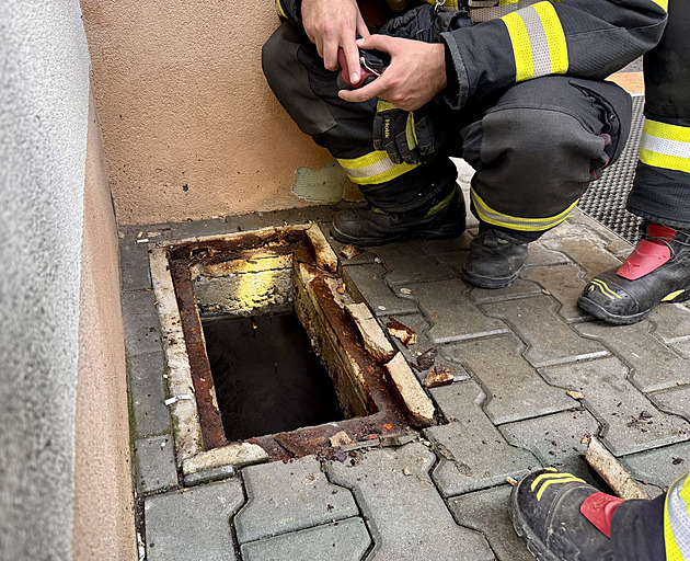 V pražské vojenské nemocnici hořelo. Na vinně byl odhozený nedopalek cigarety