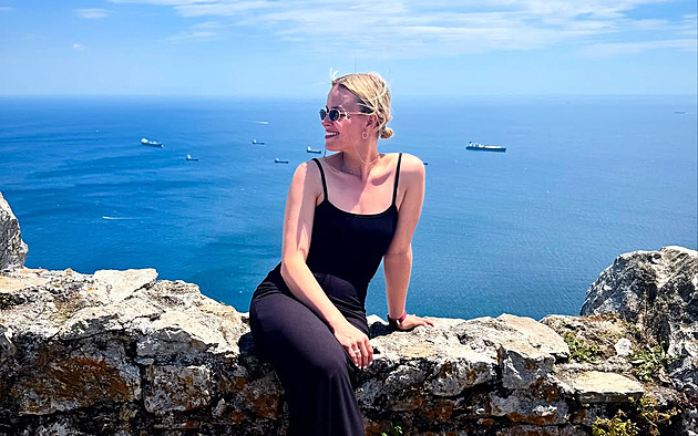Solaříková zapózovala v bikinách. Mít se rád je extrémně důležité, říká herečka
