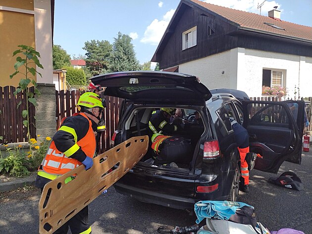 tyi lidé utrpli zranní pi dopravní nehod v Dolním Rychnov. Jednoho...