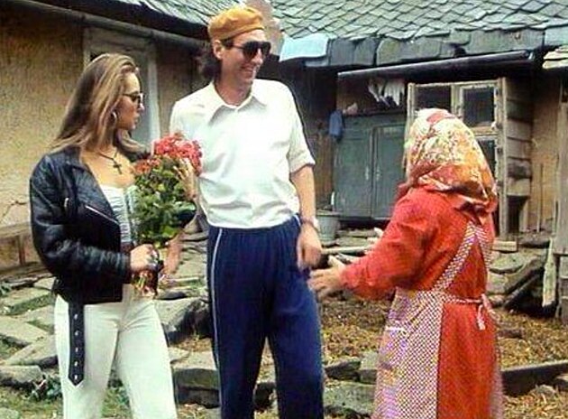 ��rka Vojtkov� ve filmu D�dictv� aneb Kurvaho�igutnt�g (1992) s Bolkem Pol�vkou