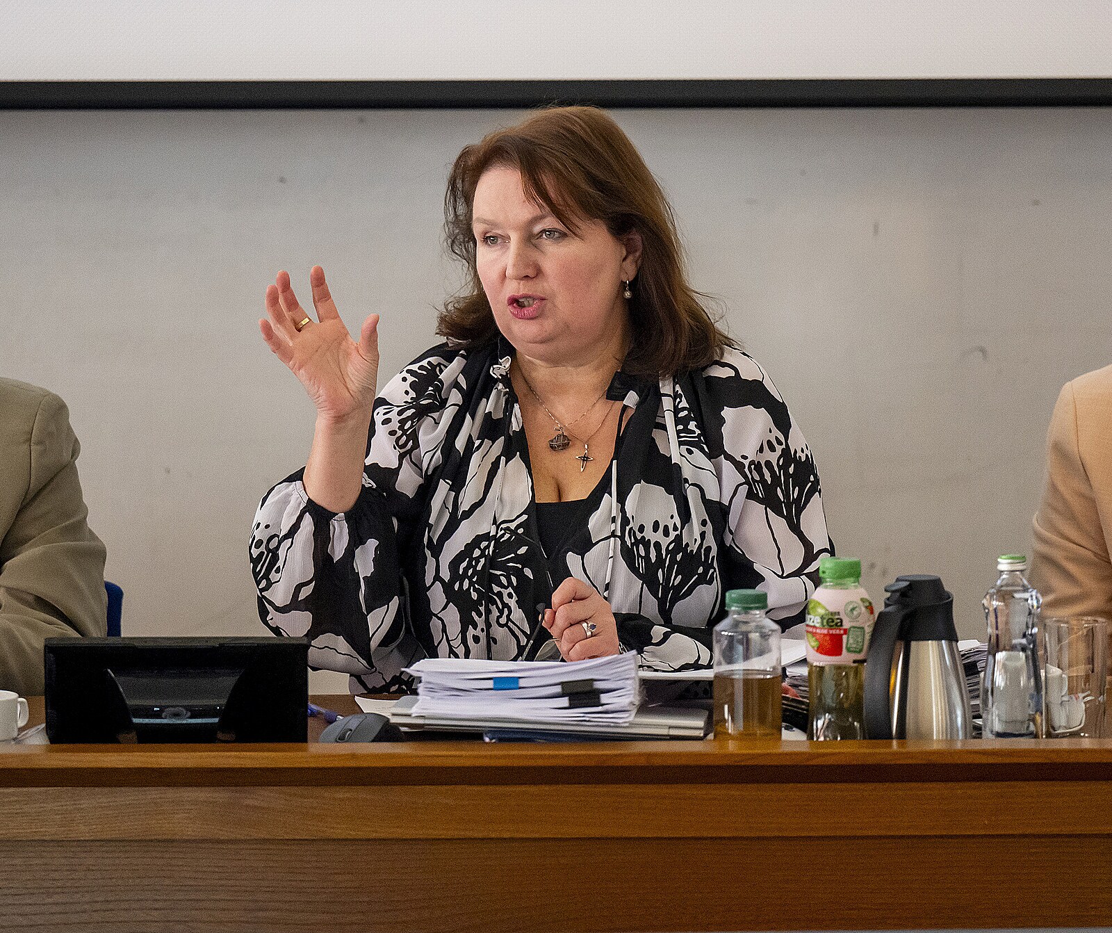 Dosluhující rektorka vs. arcibiskup Graubner: zásadní spor o směřování Katolické teologické fakulty