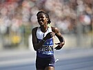 Faith Kipyegonová v cíli závodu na 3000 metr� na Diamantové lize v Chorzów�.