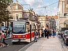 Prask dopravn podnik (DPP) znan rozil ostrvek u tramvajov zastvky...
