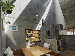 Love2 House je mikrod�m, který pro sebe a svou man�elku Megumi navrhl japonský...