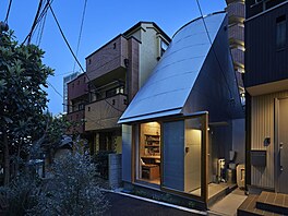 Hosaka se pro návrh domu inspiroval historickými japonskými stavbami, a...