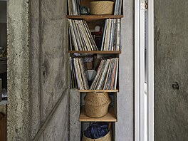 A�koliv je malý, a� tit�rný, Love2 House p�ekvapiv� dob�e reaguje na okolní...