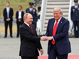 Trumpovým hlavním cílem p�i jednání je dosáhnout p�ím��í ve válce na Ukrajin�....