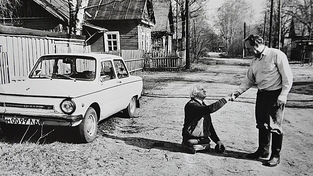 Anatolij Golimbijevskij p�eb�r� nov� automobil ZAZ-968 Z�poro�ec.