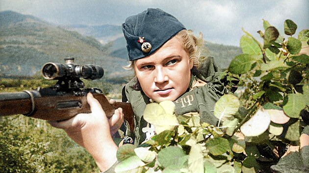 Jelizaveta Mironovov�, odst�elova�ka �ernomo�sk� flotily, b�hem boj� o Novorossijsk (1943)