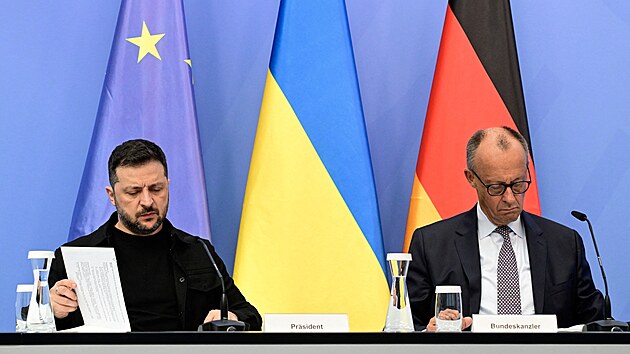 Volodymyr Zelenskyj a Friderich Merz v Berl�n� (13. srpna 2025)