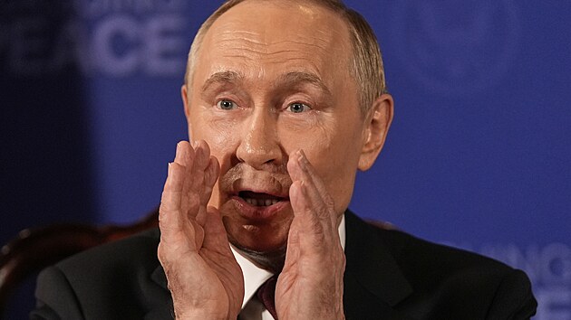 Americk� prezident Donald Trump s prezidentem Vladimirem Putinem zah�jili summit v Anchorage na Alja�ce. (15. srpna 2025)