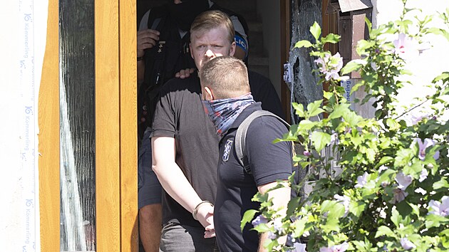 Policie zat�k� akt�ra v bitcoinov� kauze Tom�e Ji�ikovsk�ho. (15. srpna 2025)