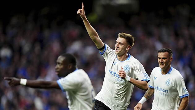 Jorne Spileers slaví vedení Brugg nad Rangers.
