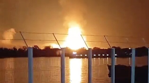 Ázerbájdžán rozlítily ruské útoky na energetická zařízení. Chce vyzbrojit Kyjev