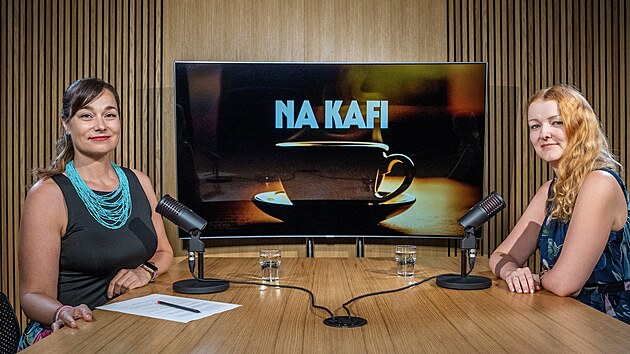 NA KAFI: Star�� �e�� povinnost sexu. Mlad�� volbu, zda ho budou m�t