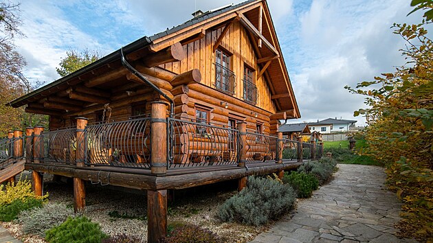 U�itn� plocha domu je 129 metr� �tvere�n�ch. 