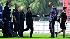 Friedrich Merz vítá Volodymyra Zelenského v Berlín. (13. srpna 2025)