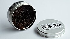�Upcyklovaný� peeling z chleba od polské zna�ky Floura.