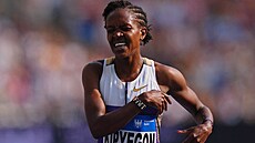 Ke�anka Faith Kipyegonová vyhrála závod na 3000 metr� v Chorzów� druhým...