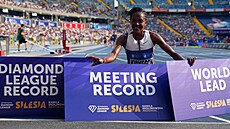 Ke�anka Faith Kipyegonová vyhrála závod na 3000 metr� v Chorzów� druhým...