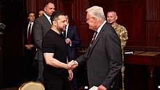 Ukrajinský prezident Volodymyr Zelenskyj se setkal s americkým zmocn�ncem pro...